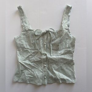 Mint Light Green Sleeveless Top with Lace Detail 🤍